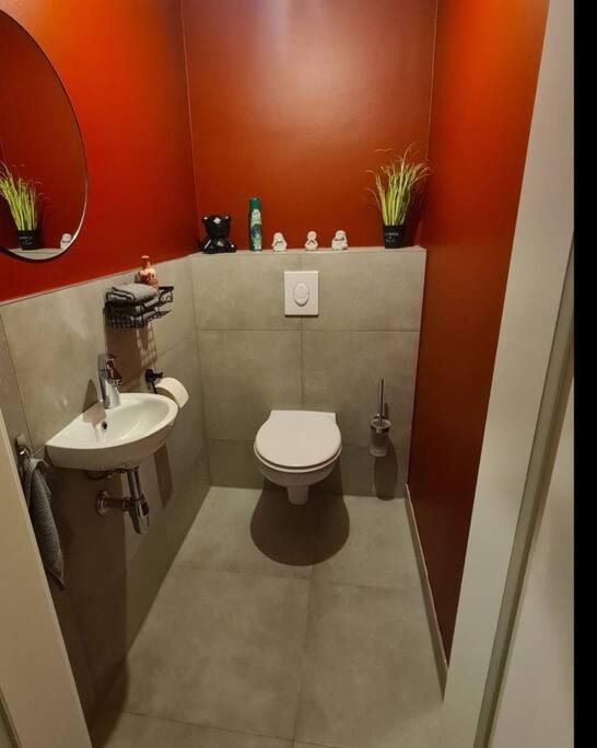 Grosse Moderne Ferienwohnung Auch Als Monteur Unterkunft Nutzbar, In Stolberg - Vicht Esterno foto