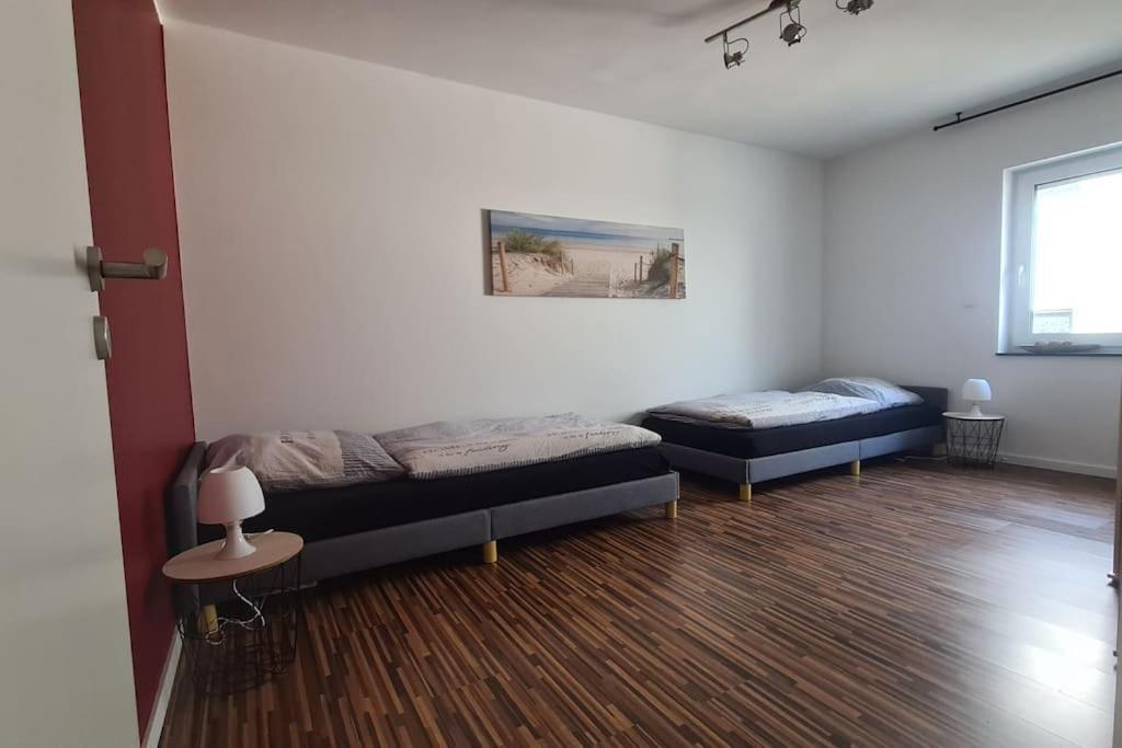 Grosse Moderne Ferienwohnung Auch Als Monteur Unterkunft Nutzbar, In Stolberg - Vicht Esterno foto